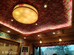 -闯关东东北农家菜(崂山石老人店)