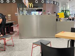 -麦当劳(北京大兴机场二层国内到达(安检外)店)