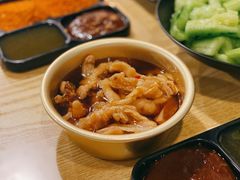 秘制凤爪-月半小炉焖烤