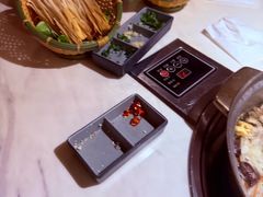 -喃喃椰·糟粕醋·椰子鸡火锅(七堡花园店)