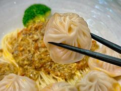 -馋三尺蟹粉小笼(人民广场店)