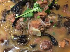 小鸡炖蘑菇粉条-李老哈·东北菜(宋园路店)