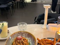 -玲婧胡同·生日蛋糕·餐厅(嘉里城店)