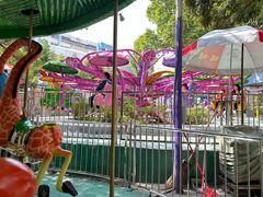 -顺德大良半月城游乐场