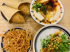 -正南齐北·老街糯米团(洪崖洞店)