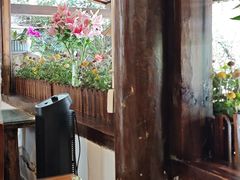 -巷里老院花园餐厅