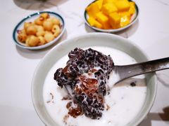 芒果豆花黑糯米-堂屋糖水店(愚园店)