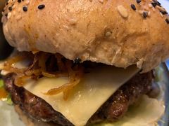 蘑菇味狠浓牛肉汉堡-bluefrog蓝蛙(水游城店)