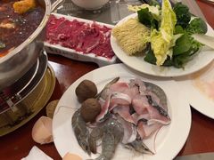 -元一希尔顿酒店·鲜切牛肉火锅禅自助餐厅