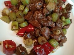 葱爆雪花牛仔粒-春申里餐厅(银泰in99店)