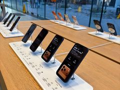 -Apple零售店(华贸购物中心店)