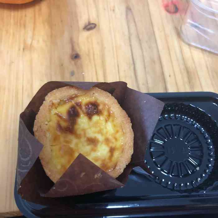 红跑车coffee(长江一号店)-"在首页刷到好几次的厚蛋挞,终于来拔草了