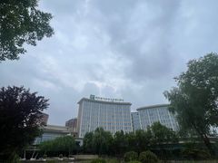 -南阳建业森林半岛假日酒店