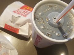 -麦当劳(乳山路店)