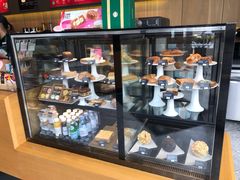 面包甜点陈列柜-星巴克(福州万象九宜城分店)