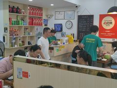 -老何家后安粉·糟粕醋海鲜火锅(三亚湾椰梦长廊店)