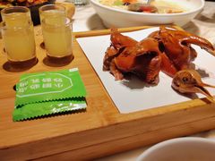 红烧乳鸽-汤城小厨(西直门凯德MALL店)