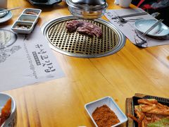 -唯成•韩国炭火烤肉 유성고기