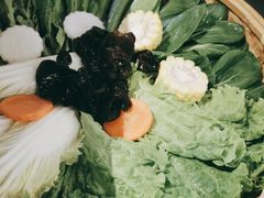 -尚尚仙·酸汤猪手·猪肚鸡火锅(华联万柳购物中心店)