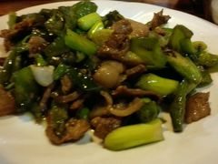小炒肉-富正毅三下锅·湘西韵味(天门山索道店)