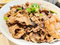 大碗过瘾双拼-熊吞·大碗丼烧肉饭(西市场嘉华店)