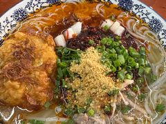 耙肉米线-巍山𤆵肉饵丝