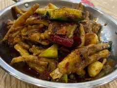 -江城燕子大排档(江汉路步行街店)