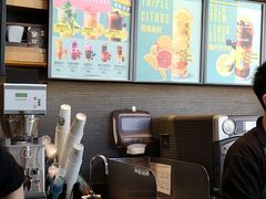 -星巴克(珠海摩尔百货店)