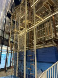 -PIPIKINGDOM皮皮王国欢乐号(欢乐海岸购物中心店)