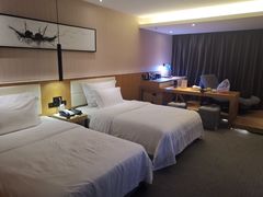 -优逸酒店(柳州窑埠古镇万象城店)