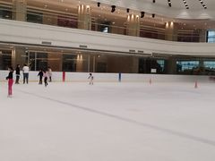 -陈露国际冰上中心(天津嘉里汇店)