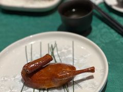 桂花乳鸽皇-誉八仙茶室酒楼(新天地店)
