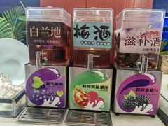 -四囍码头海鲜烧烤自助火锅(外滩南京东路悦荟广场店)