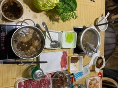 -杨老板·海鲜集市火锅·鲜切牛肉(中防万宝店)