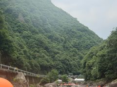 -安吉龙王山峡谷漂流