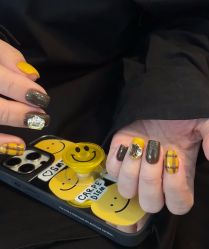 -UU·NAIL美甲美睫專門店