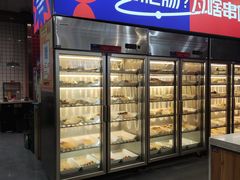 面包甜点陈列柜-小妖君串捞火锅(黄屯店)