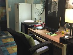 -喜鹊愉家酒店(郑州曼哈顿博览中心地铁站店)