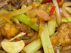 啫啫牛蛙煲-绿柠食堂(北外滩店)
