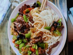 -歹歹的加个面过油肉拌面
