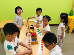 -魔力熊儿童早教托育中心(硚口同馨店)