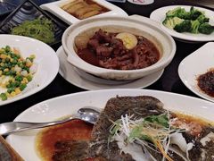 -河畔春天时尚餐厅