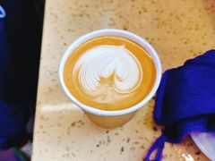 澳白-HANA COFFEE(长寿路店)
