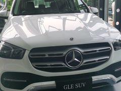 -河北盛世之星奔驰4S店(赵佗公园店)