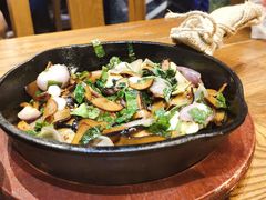 铁盘香煎黑牛肝菌-云海肴·云南小炒·汽锅鸡(天津国金汇店)