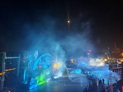 -七彩云南欢乐世界