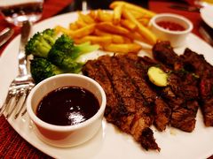 -WOLFGANG PUCK KITCHEN & BAR(迪士尼小镇店)