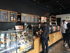 -星巴克(洛阳中州路王府井店)