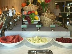 -西安大雁塔科技大学地铁站亚朵酒店