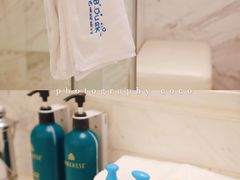 -深圳富苑皇冠假日套房酒店